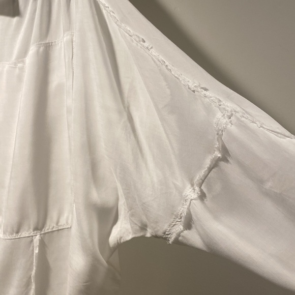 BDG Urban Outfitters Button Down, Oversized White Flowy Shirt. With Raw Hem. - Picture 5 of 7